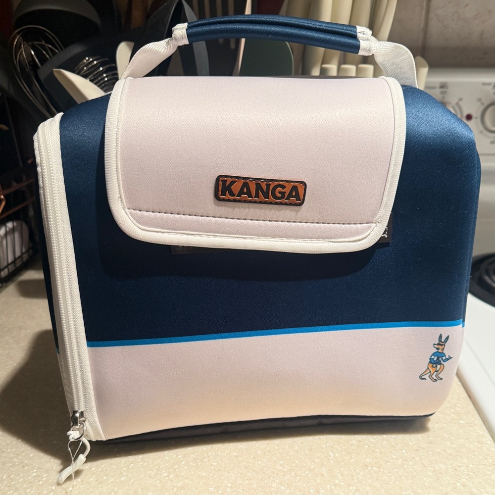 SOLD- Kanga Insulated Cooler Lunch Bag